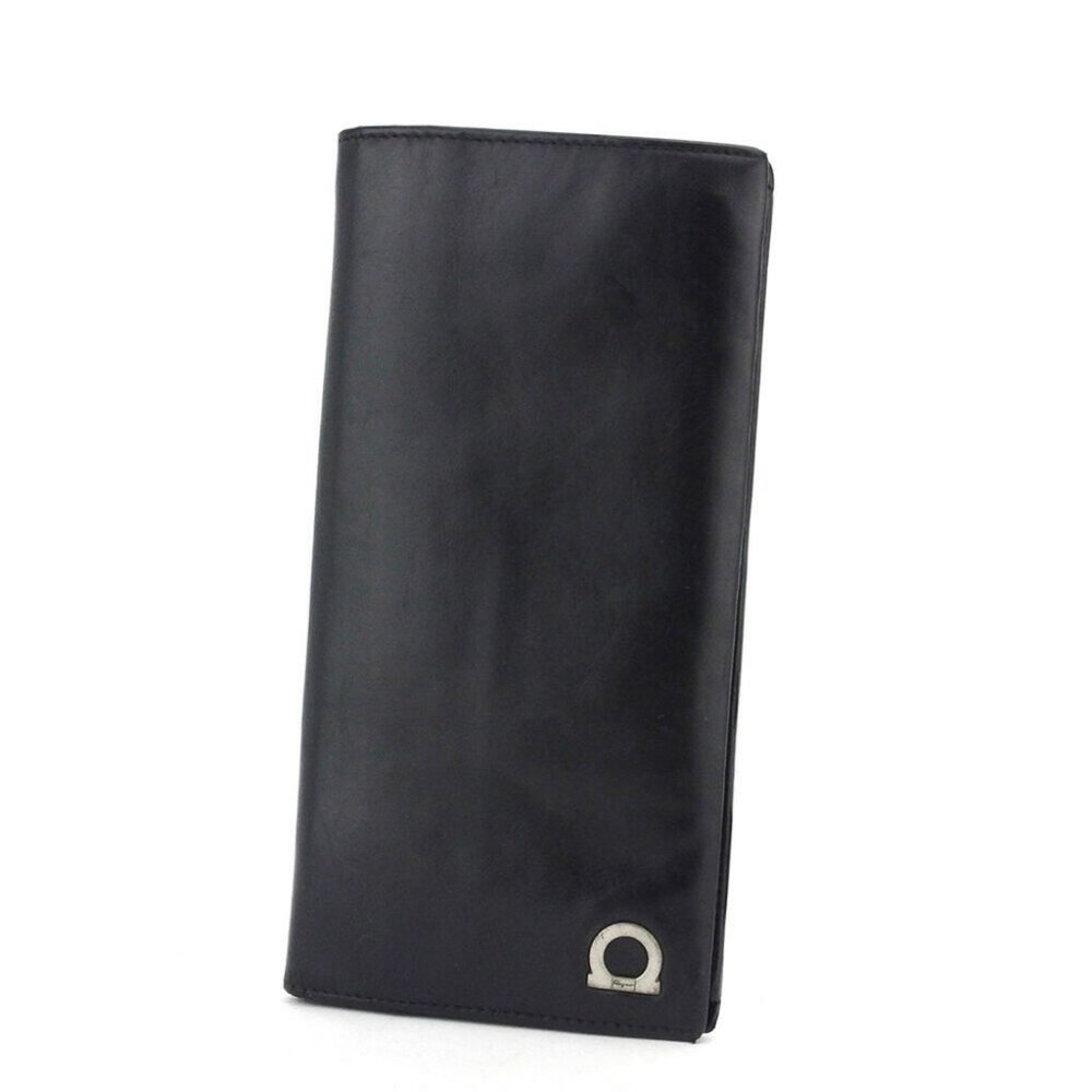 AUTH Salvatore Ferragamo wallet Ganchini leather